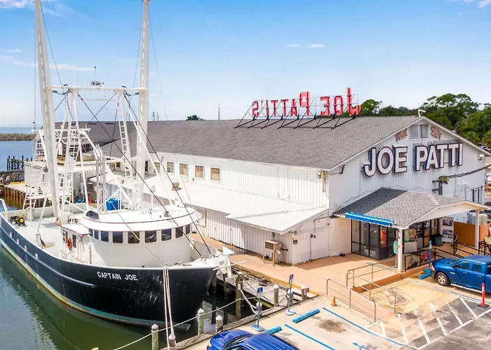 Downtown Navy Blue Holiday home Pensacola